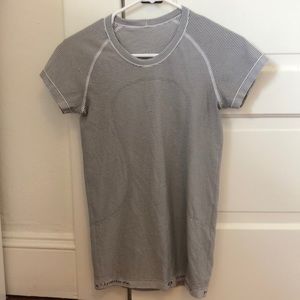 Lululemon swiftly tech short sleeve